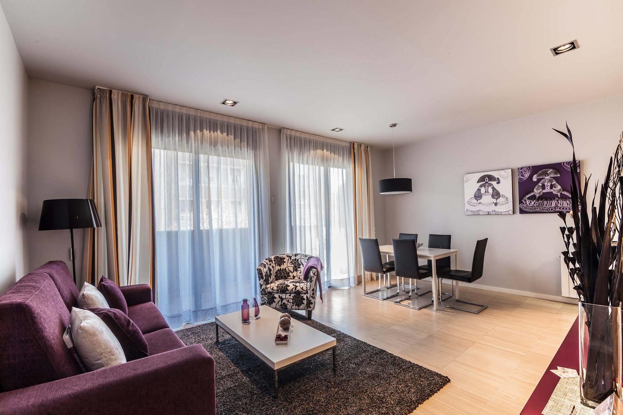Mh Apartments Sant Pau Barcelona Exteriör bild