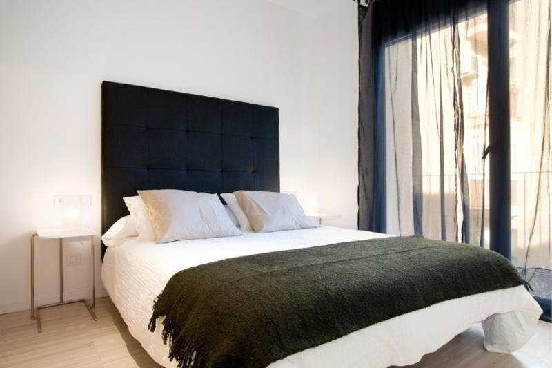 Mh Apartments Sant Pau Barcelona Exteriör bild